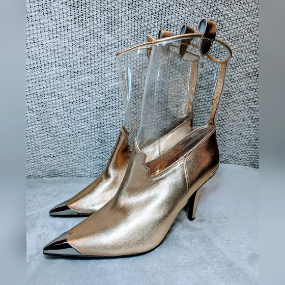 Clear boots deals size 11